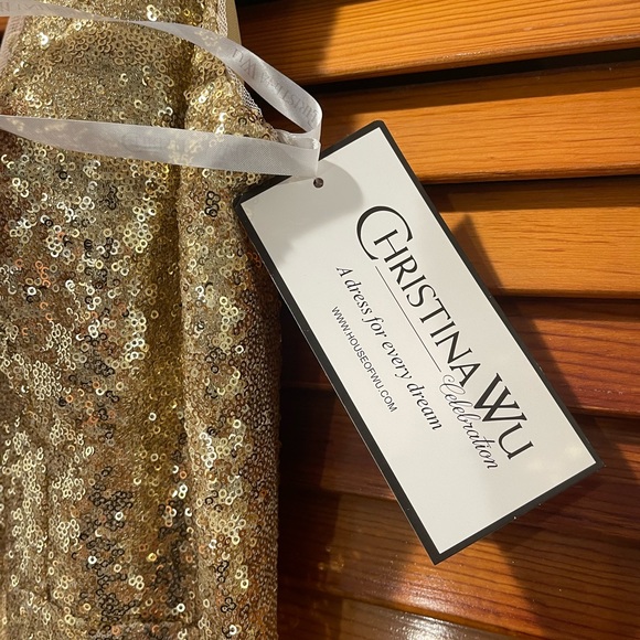 Gold sequin dress (size 12) - Picture 2 of 6